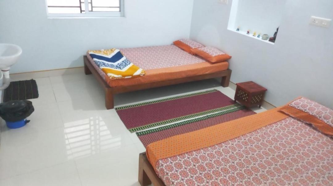 Funk Monk Villa Hostel Pondicherry ออโรวิลล์ ภายนอก รูปภาพ